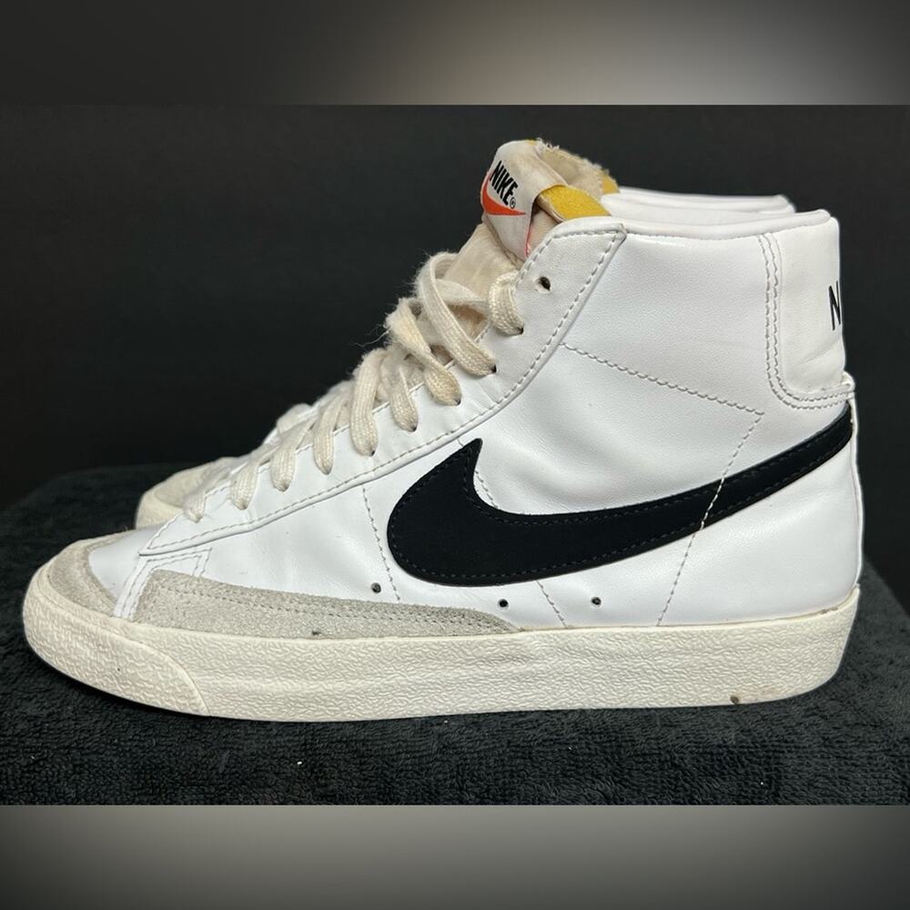 Nike Blazer Mid 77 White Black CZ1055-100 Womens Size 7.5